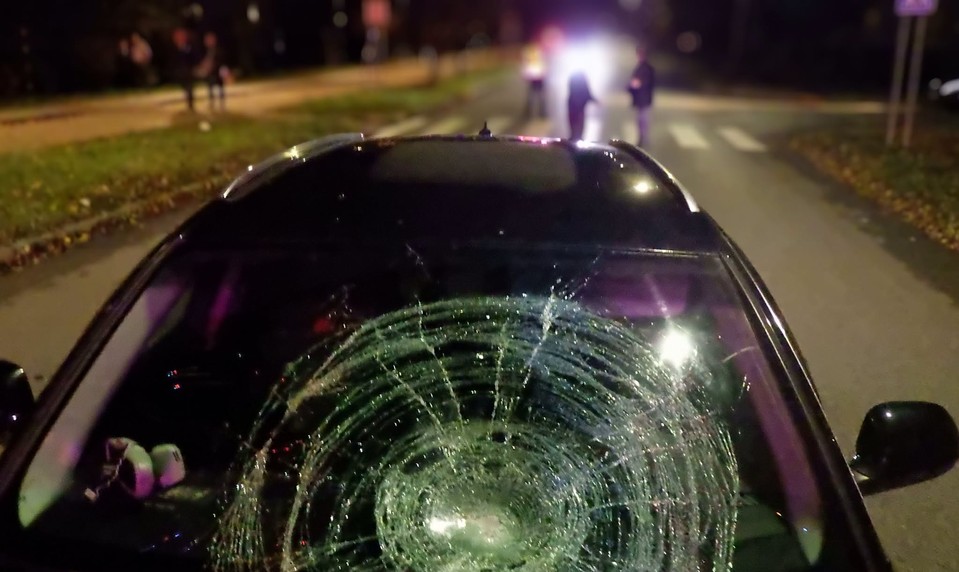 Tragická nehoda v Brezne: Vodič zrazil ženu na priechode pre chodcov, v nemocnici zomrela