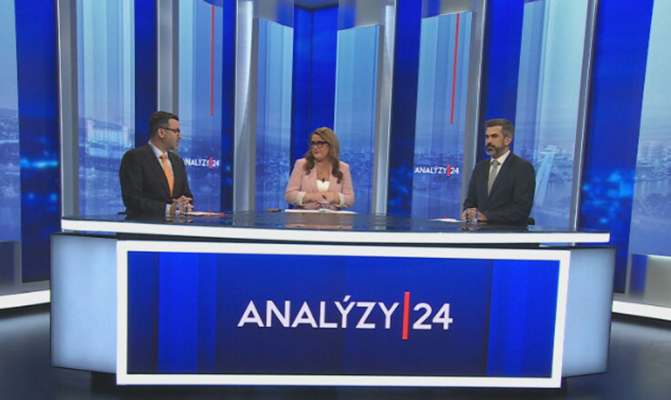 Analýzy 24: Zadržanie vyšetrovateľov okolo Jána Čurillu vyvolalo vlnu reakcií