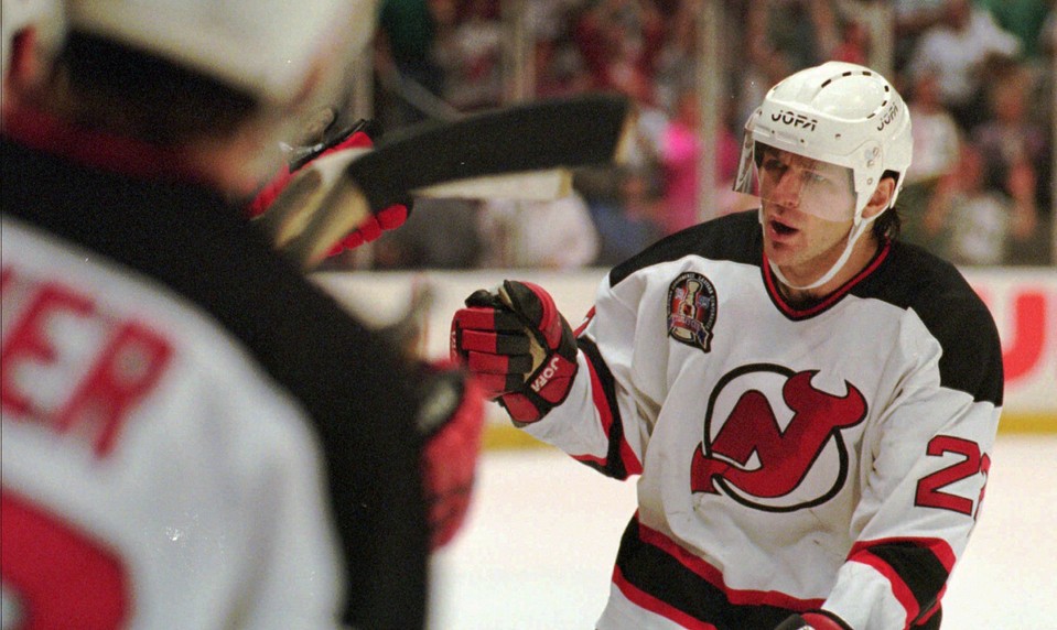 Zomrela legenda NHL. Po týždni od úmrtia prišla šokujúca správa