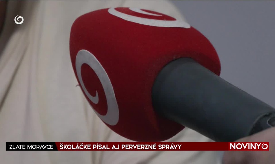 ŠKOLÁČKE PÍSAL AJ PERVERZNÉ SPRÁVY