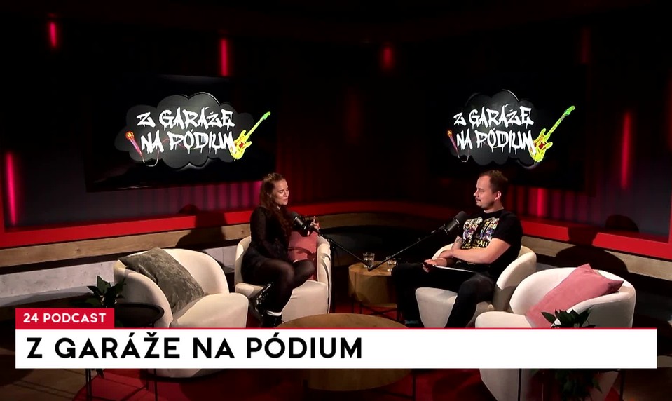 Z garáže na pódium: Julie Nox