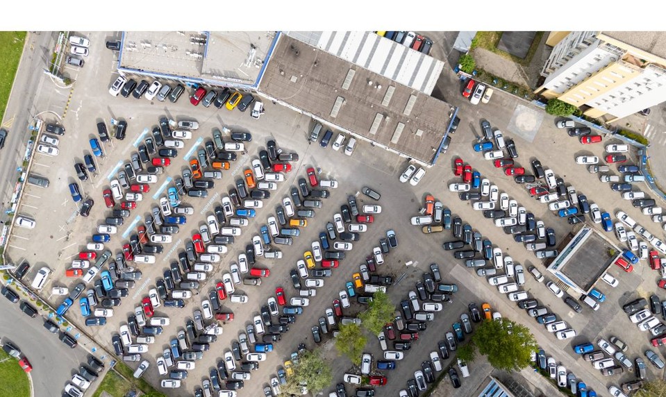 Slováci stále túžia po jazdených autách z Nemecka, podvodníci to vedia