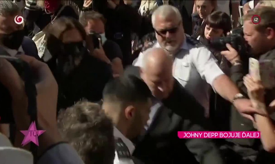 JOHNY DEPP BOJUJE ĎALEJ