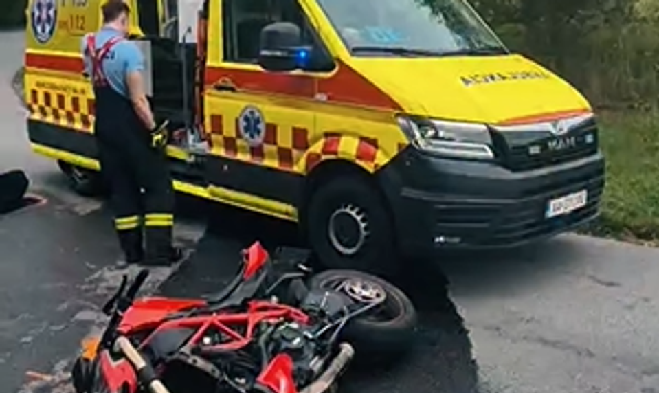 Nehoda skončila pre ďalšieho motorkára tragicky: Pri Veľkom Poli zahynul 38-ročný muž