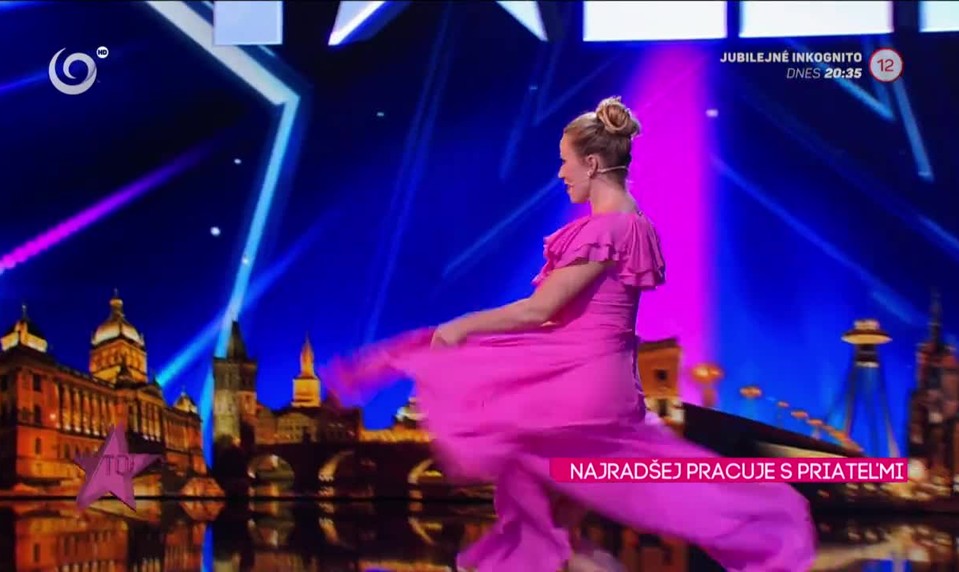 NAJRADŠEJ PRACUJE S PRIATEĽMI