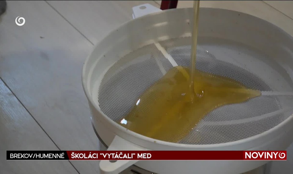 ŠKOLÁCI "VYTÁČALI" MED
