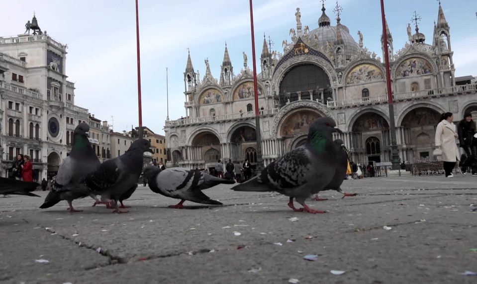 Rusko späť na Bienále? EÚ hrozí Benátkam odobratím grantu