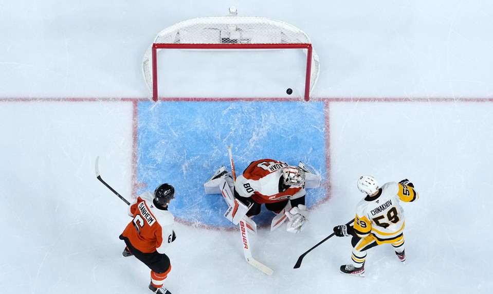 Pittsburgh zdemoloval Philadelphiu, Toronto hralo druhú noc po sebe
