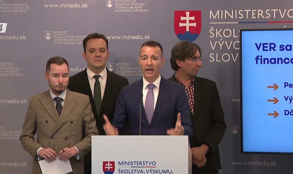 Tlačová beseda ministra školstva k pokroku vo vede na vysokých školách