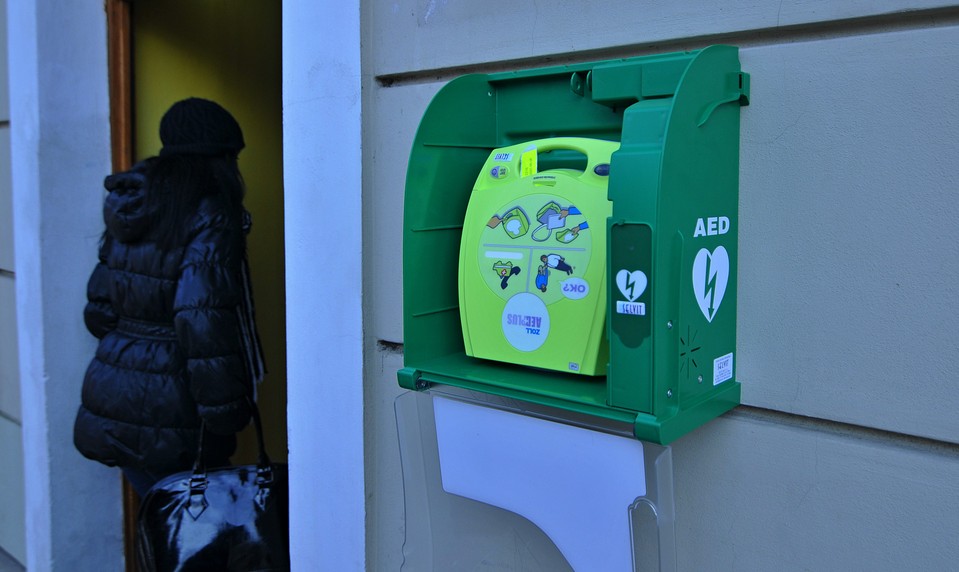 Nebojte sa zložiť podprsenku! Strach z dotyku brzdí záchranu života žien na ulici