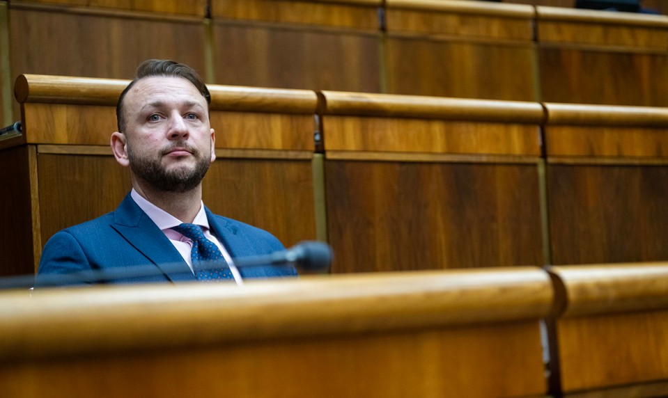 Prokurátor vrátil trestné oznámenie na Šutaja Eštoka. Vyšetrovateľ musí doplniť podklady