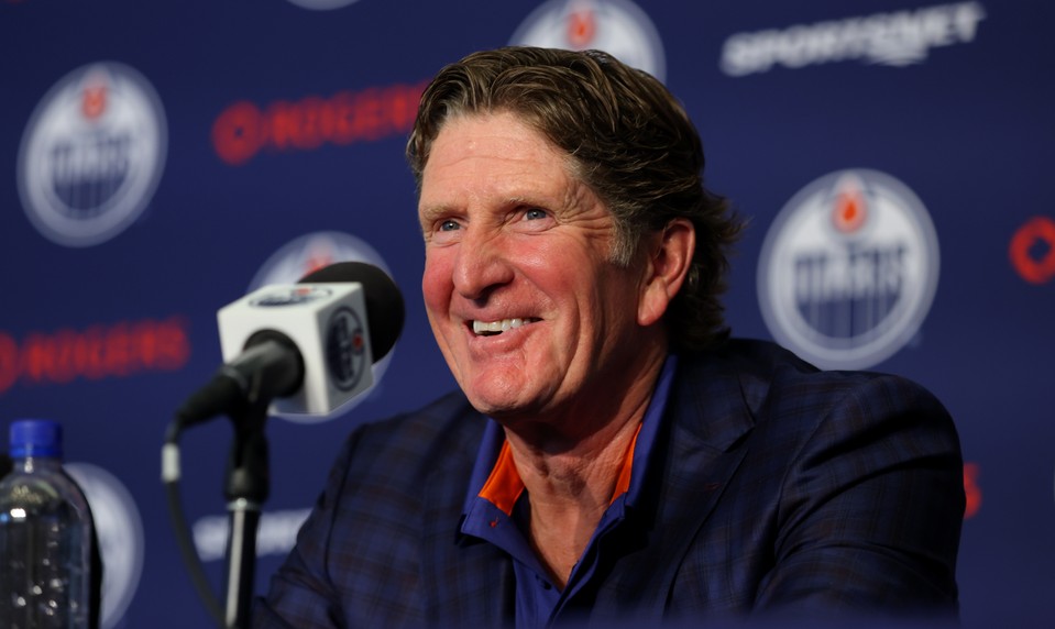 Kontroverzný Babcock sa vracia na trénerský post, povedie Edmonton Oilers
