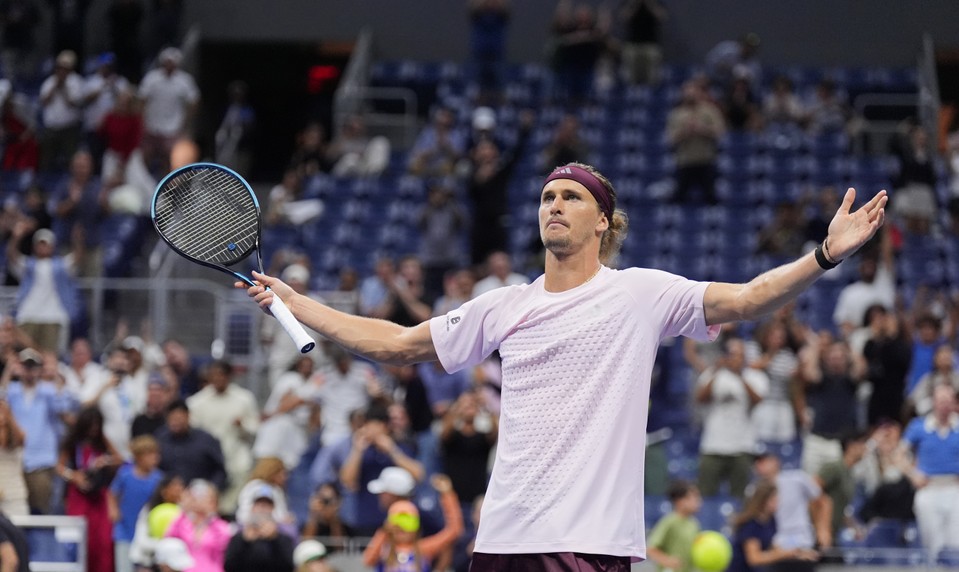 ZVEREV sa v prvom kole vytrápil, COBOLLI predviedol nevídaný obrat