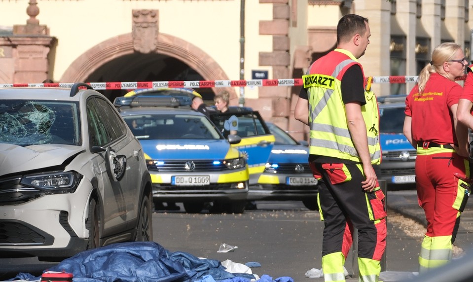 Nové informácie o útočníkovi z Lipska: Deň pred šialenou jazdou ho pustili z psychiatrie