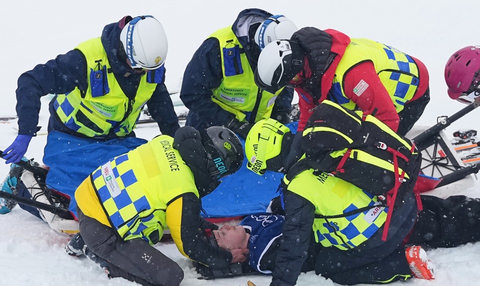 Nebolo ďaleko od obrovskej tragédie, lyžiar IVES je v stabilizovanom stave