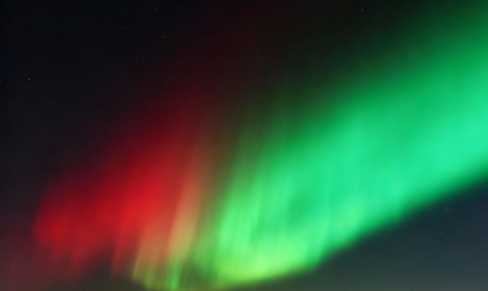 FOTOGALÉRIA: Nočná obloha ožila farbami polárnej žiary. Takto ju zachytili naši diváci