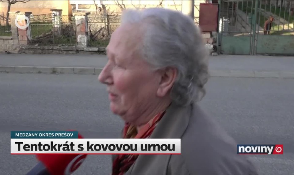 Tentokrát s kovovou urnou