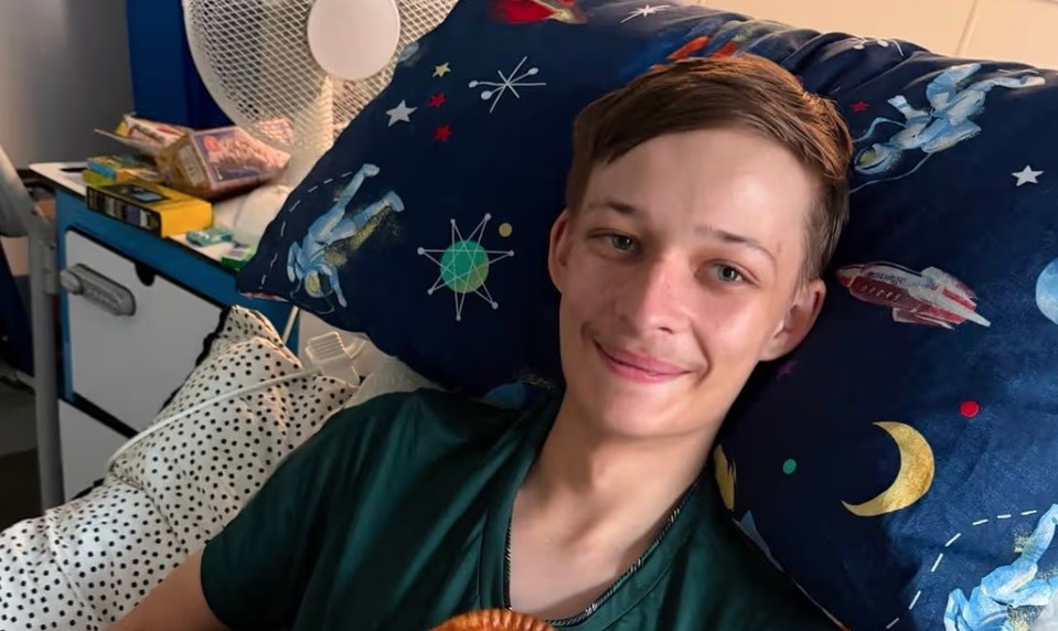 Myslel si, že ho bolí zub. Mladíkovi (19) napokon diagnostikovali agresívnu rakovinu