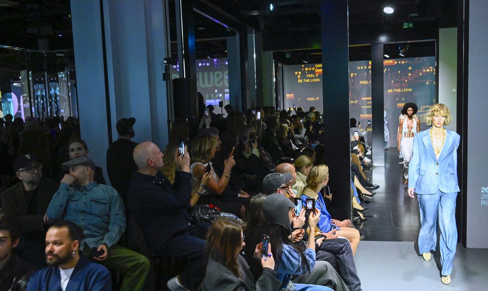 Móda ako zrkadlo? Answear predstavil trendy SS26 v jedinečnej show Your Reflection