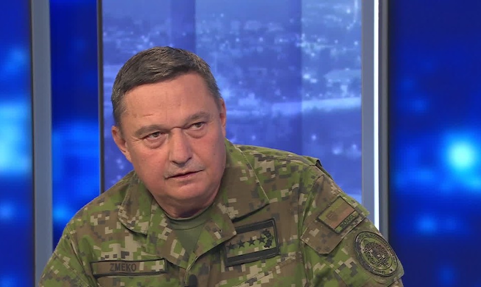 Analýzy 24: Armáda urobí všetko preto, aby sa zo Slovenska nestalo bojisko, tvrdí generál Zmeko