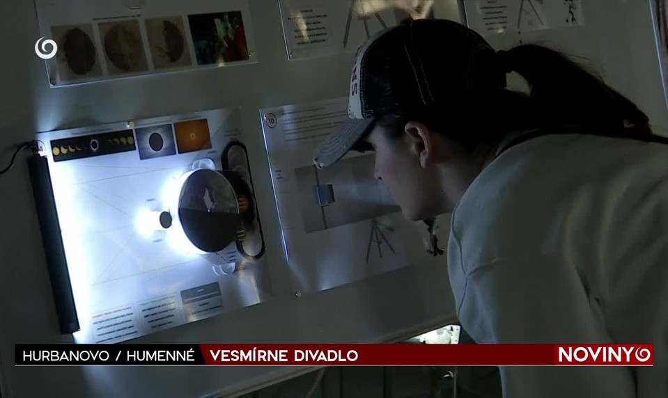 VESMÍRNE DIVADLO