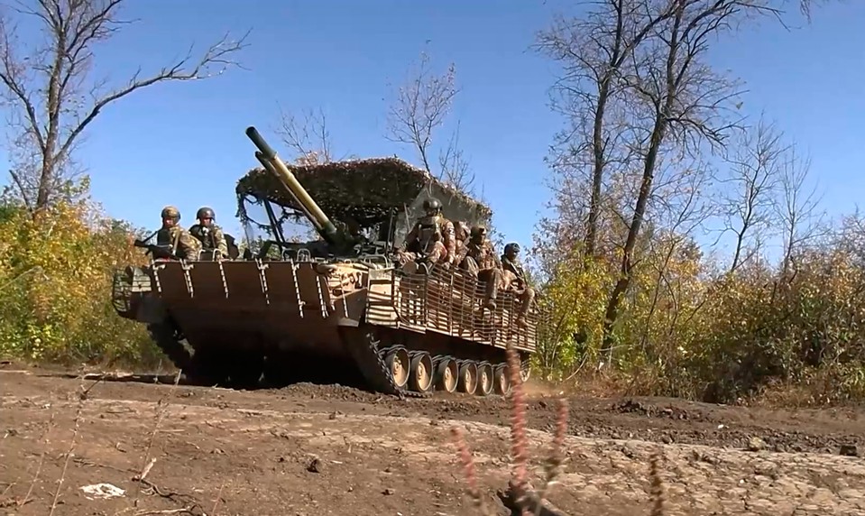 1351. deň na Ukrajine: Ranení civilisti, útoky dronov a dezinformačná kampaň