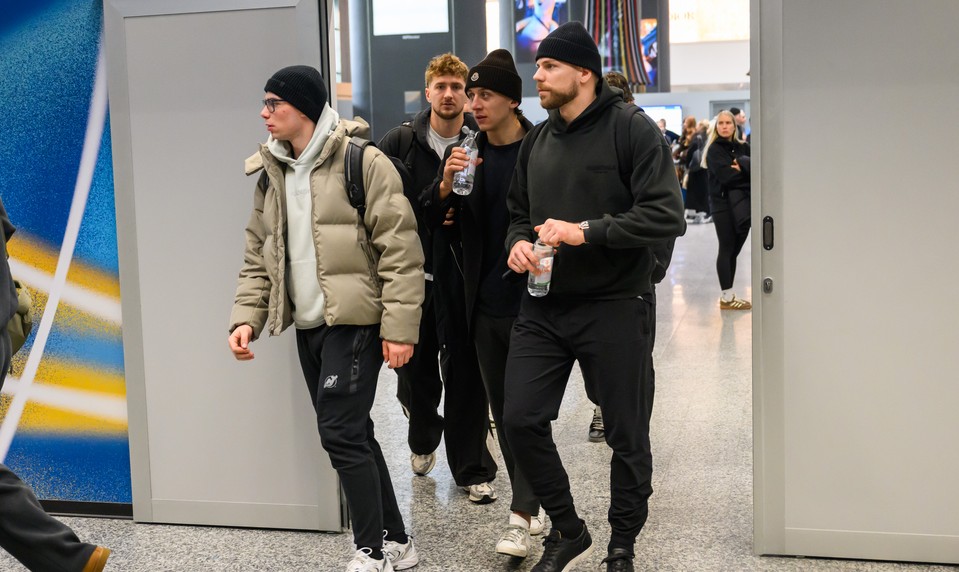 Družina z NHL priletela do Milána