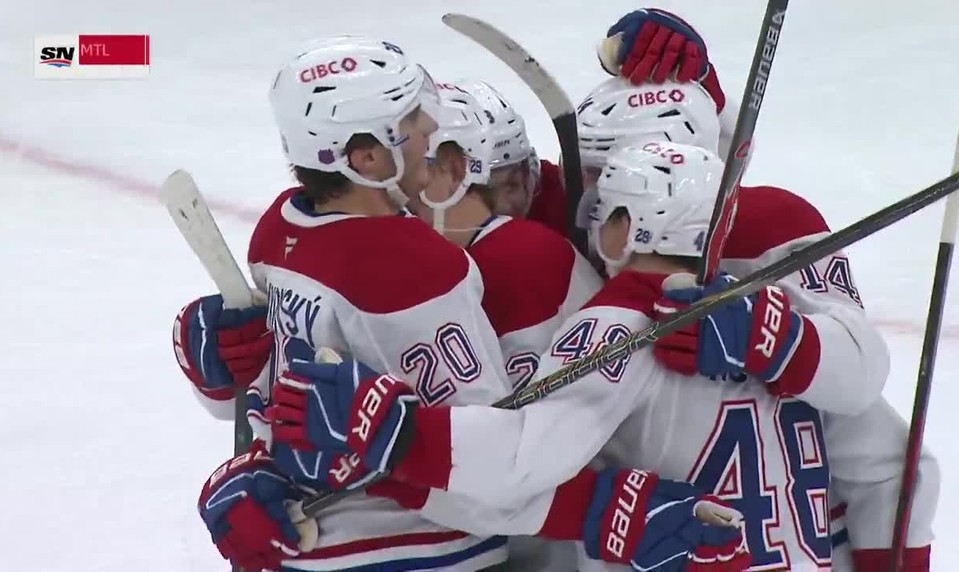 Dve asistencie Slafkovského, rekord Crosbyho