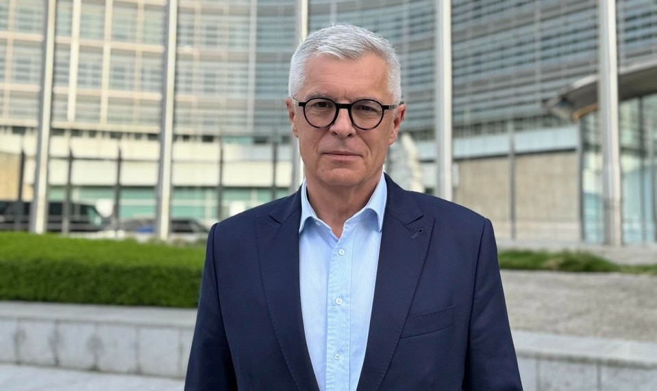 Ivan Korčok bol účastníkom dopravnej nehody. Ospravedlnil sa zranenej vodičke