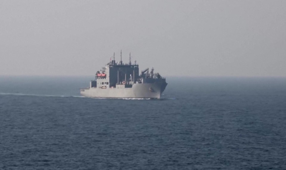 Posádka lietadlovej lode USS Abraham Lincoln čelí kríze: Námorníkom chýbajú základné potreby