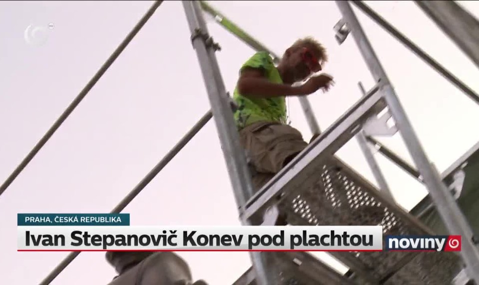 Ivan Stepanovič Konev pod plachtou