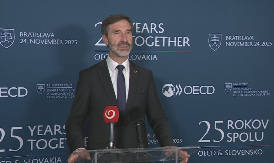 Slovensko zostáva mimo „koalície ochotných“, ponúka však logistickú pomoc