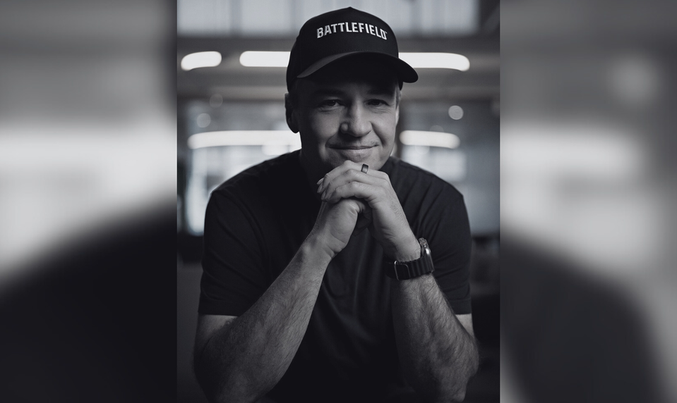 Pri dopravnej nehode zomrel známy vývojár videohier Vince Zampella