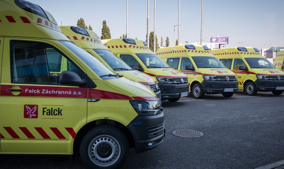 Opozícia zbiera podpisy na odvolanie Šaška, vyzýva ho zrušiť tender na záchranky