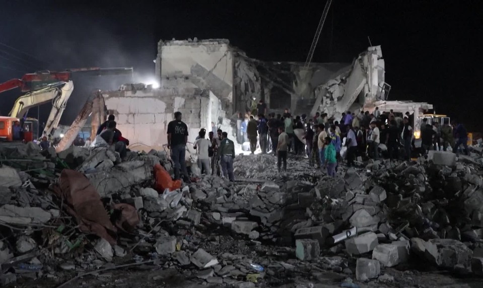 Útok na iránsku dievčenskú školu má takmer 200 obetí