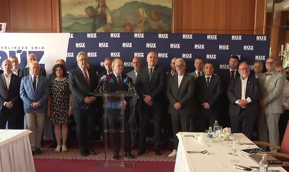 Tlačová beseda RÚZ k rastu ekonomiky Slovenska