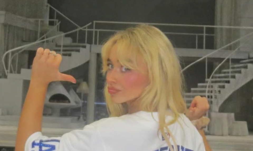 Priveľa romantiky takmer skončilo fatálne! Hviezdna speváčka si podpálila kúpeľňu!