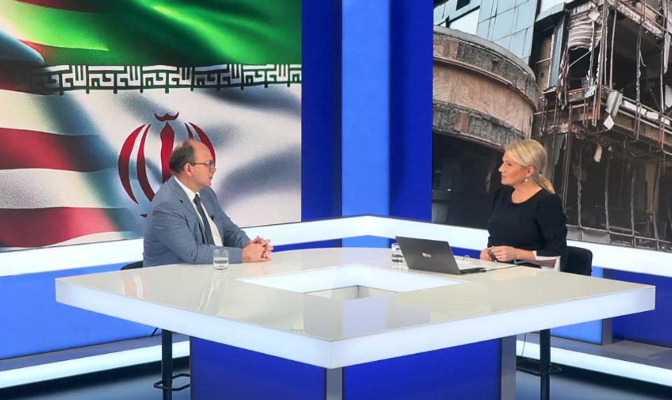 Štúdio 24: Mierové rokovania v Pakistane a budúcnosť NATO