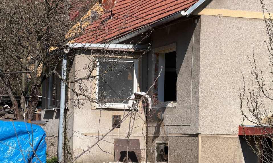 Dramatické chvíle: Výbuch plynu zranil majiteľa domu, jeho stav je mimoriadne vážny