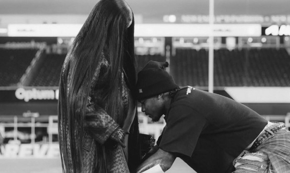 Štvrté bábätko je na svete! Speváčka to oznámila cez skrytý odkaz