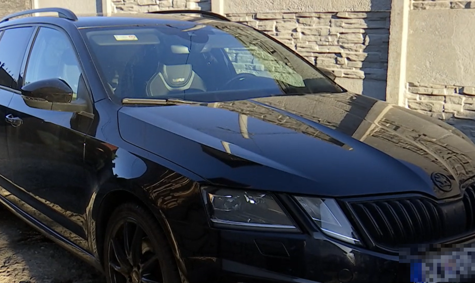 Žena kúpila auto na dražbe, po dvoch rokoch čelí trestnému oznámeniu od pôvodného majiteľa