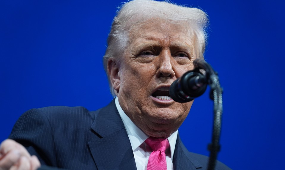 Podľa Donalda Trumpa kongresmani vyzývajúci vojakov na neuposlúchnutie rozkazov sú zradcovia