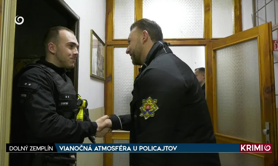 VIANOČNÁ ATMOSFÉRA U POLICAJTOV