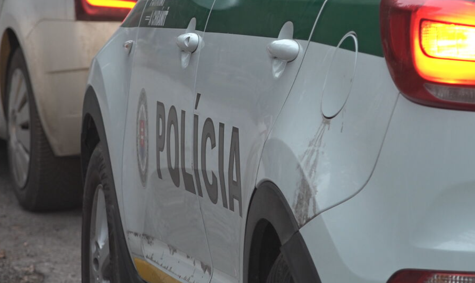 Nehoda na R1 ochromila dopravu. Cesta smerom na Banskú Bystricu je neprejazdná