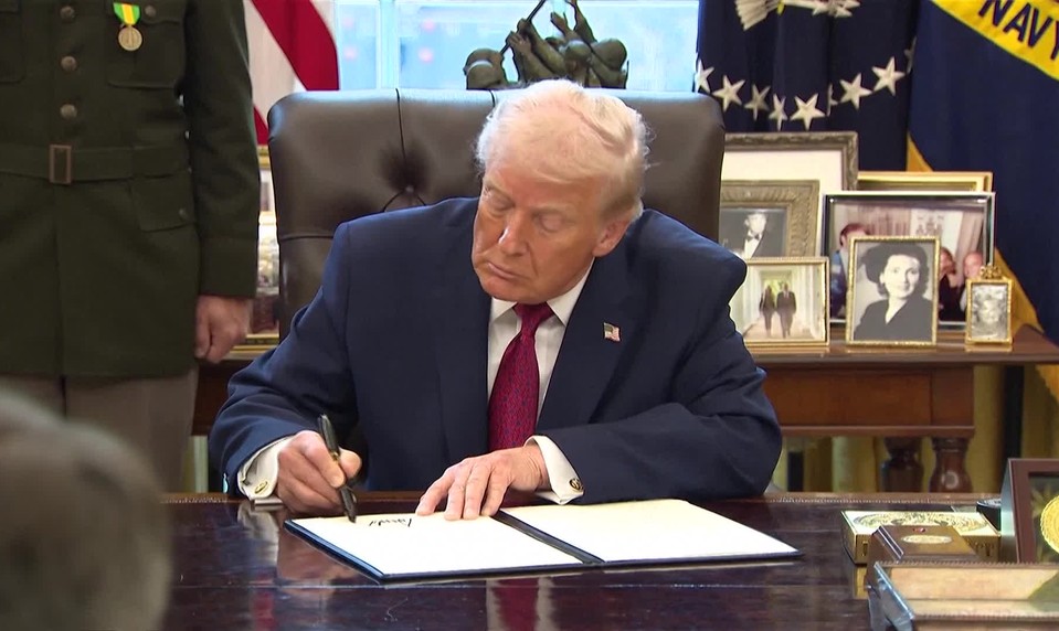 Trump v koncoročnom prejave chválil úspechy a upokojoval Američanov