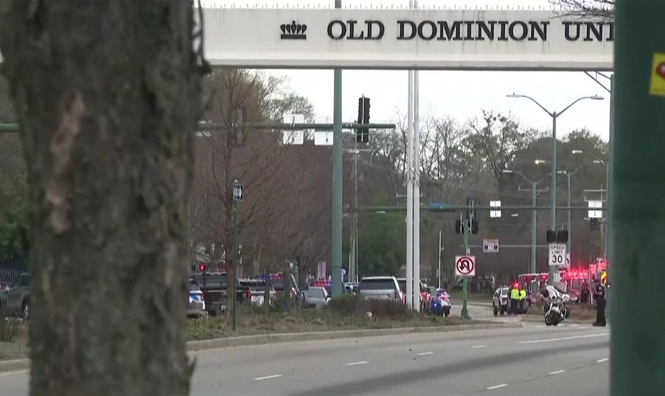 Pri streľbe na univerzite utrpeli dvaja ľudia zranenia, útočník je mŕtvy