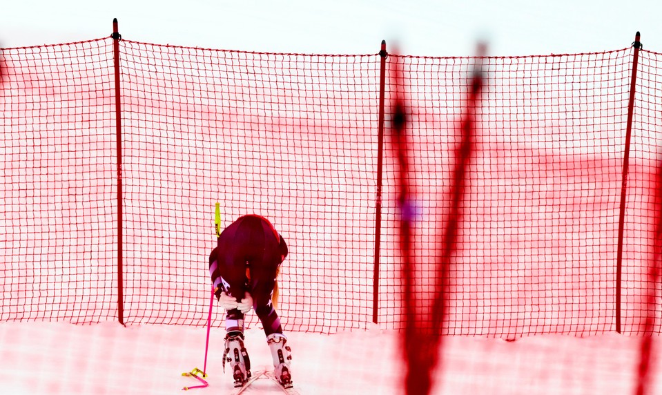 Zjazd Svetového pohára v Crans Montane zrušili po pádoch, zranila sa aj Vonnová