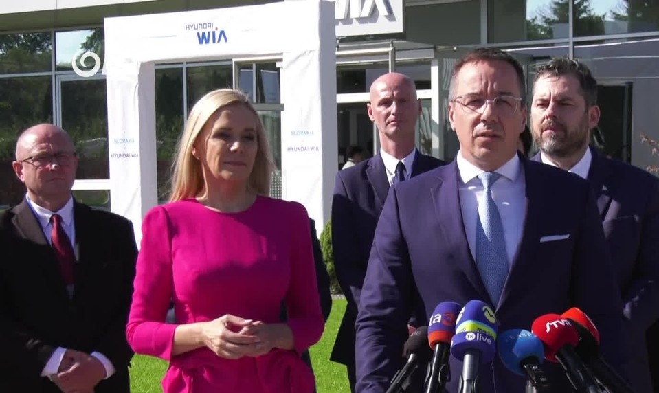 Tlačová beseda ministrov hospodárstva a práce k novým pracovný miestam