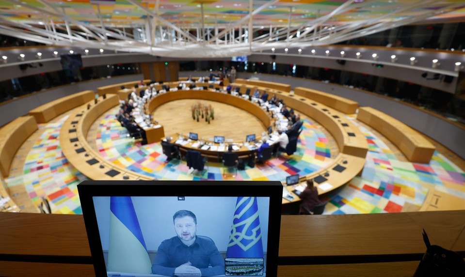 EÚ vyzvala na čo najrýchlejšie prijatie 20. balíka sankcií voči Rusku. SR a Maďarsko sa nepridali