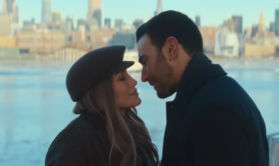 TENTO pár nikto nečakal! Nielen pred kamerou, Jennifer Lopez sa do kolegu zaľubila NAOZAJ!